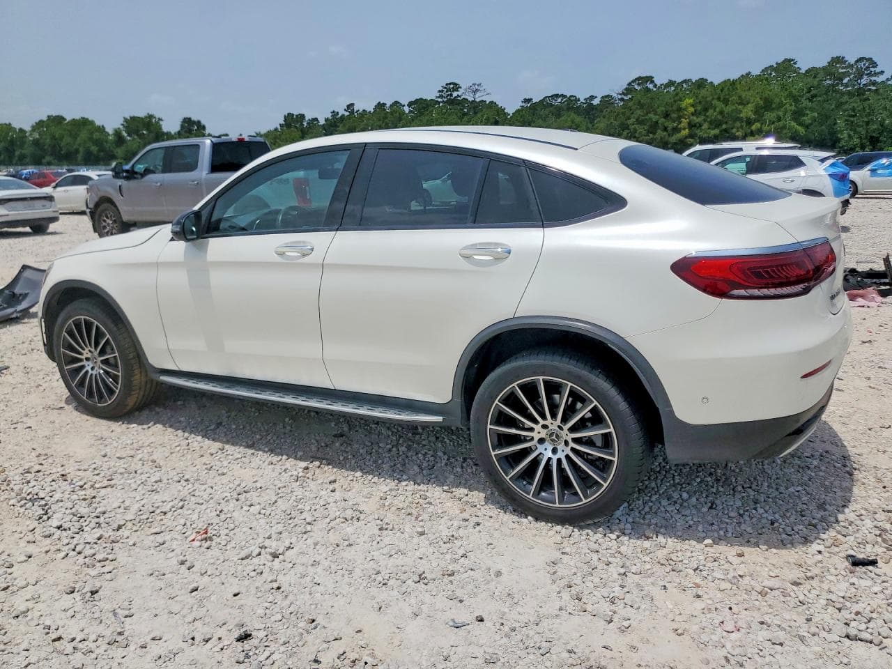 2023 Mercedes-Benz Glc Coupe 300 4Matic - foto 2