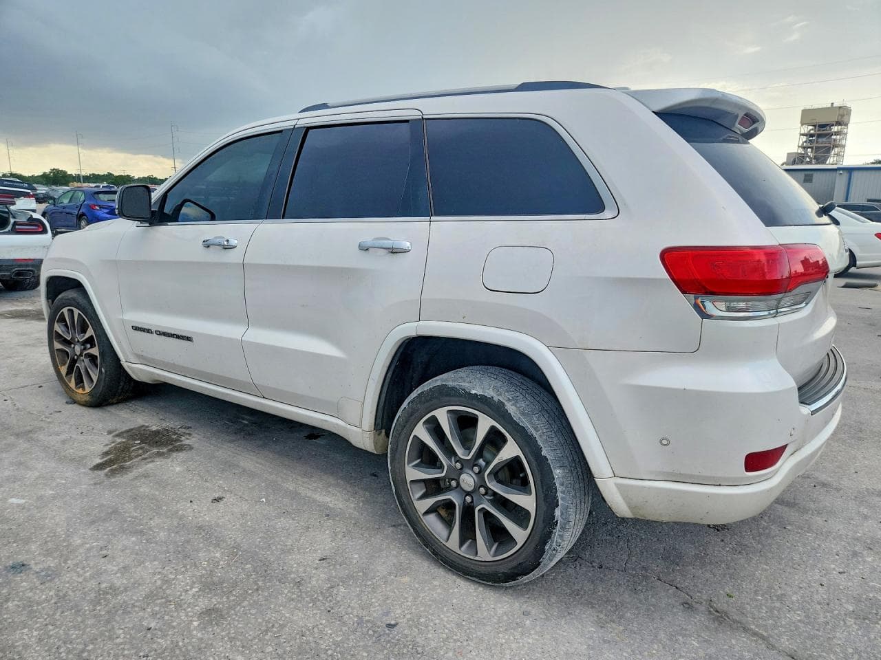 2017 Jeep Grand Cherokee Overland - foto 2