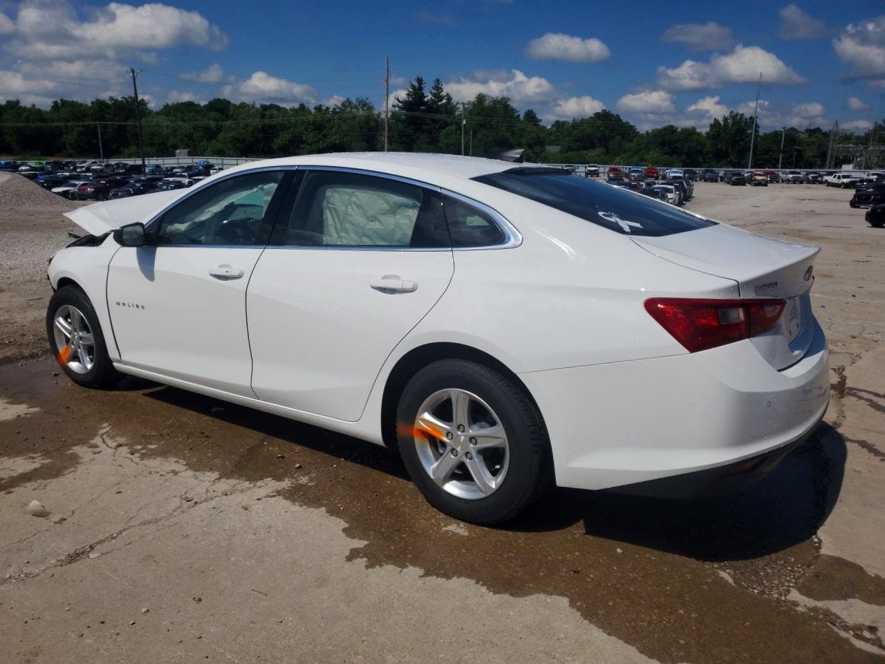 2025 Chevrolet Malibu Ls - foto 2