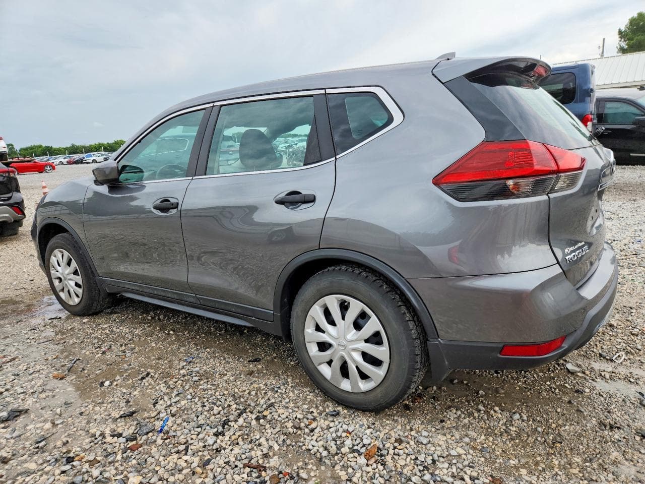 2020 Nissan Rogue S - foto 2