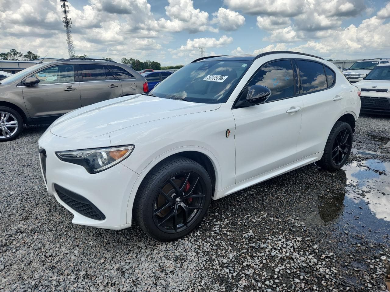 Alfa Romeo Stelvio 2020 z USA