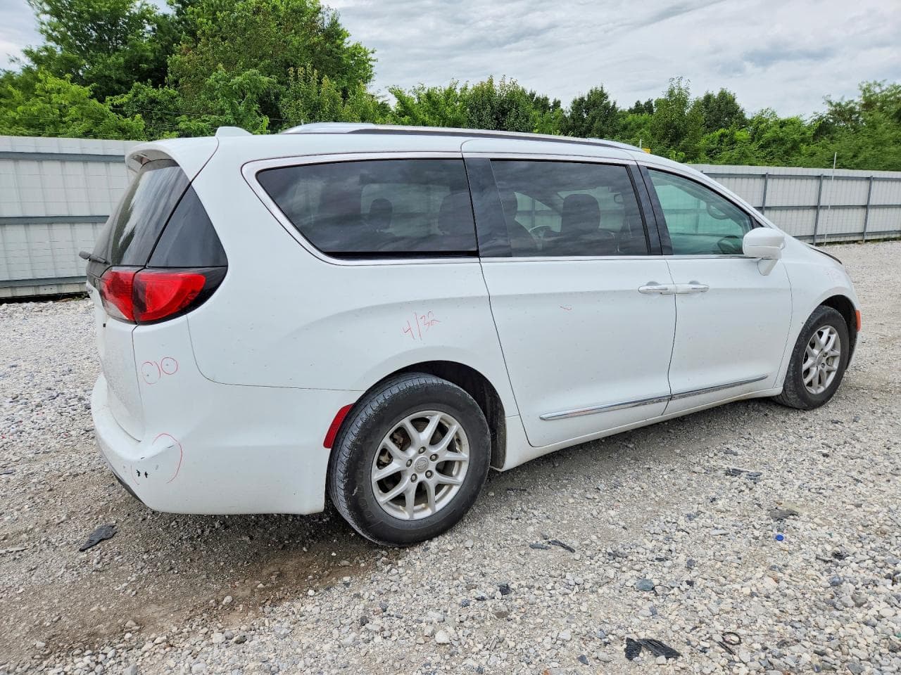 2020 Chrysler Pacifica Touring L - foto 3