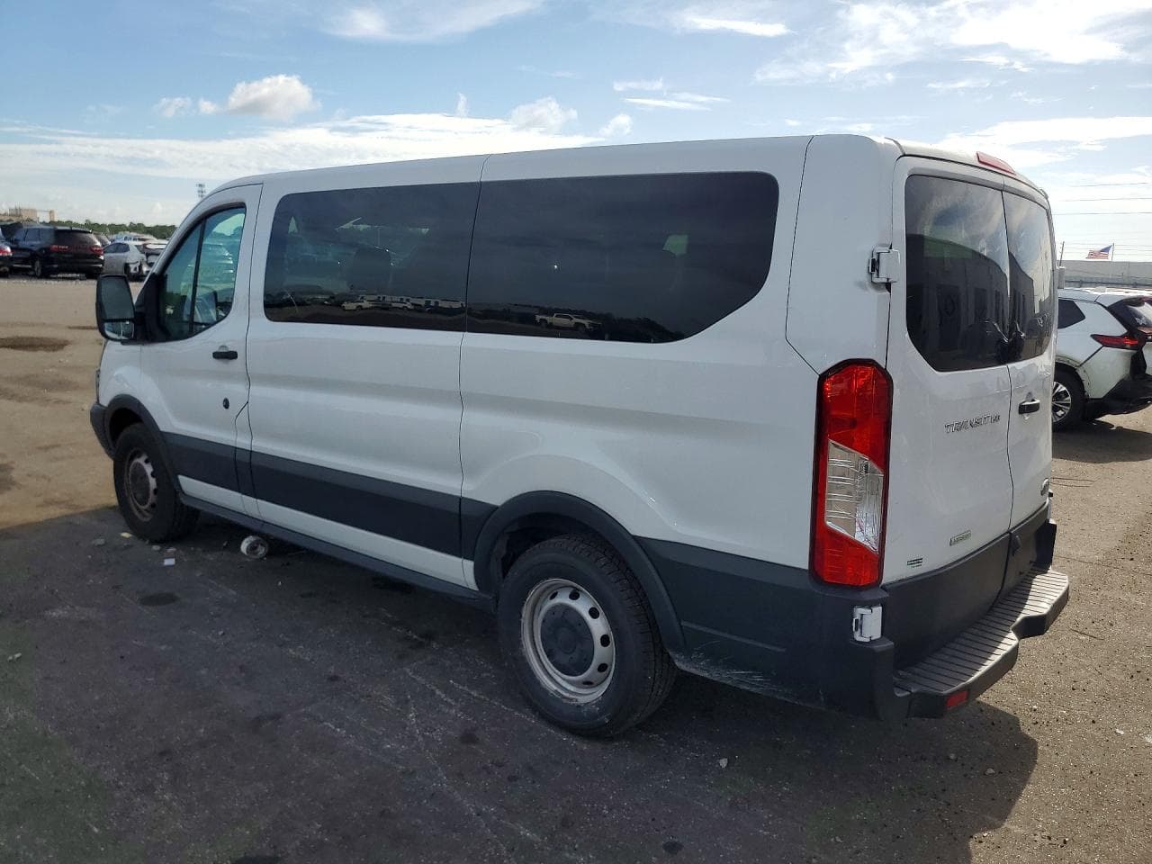 2019 Ford Transit T-150 - foto 2