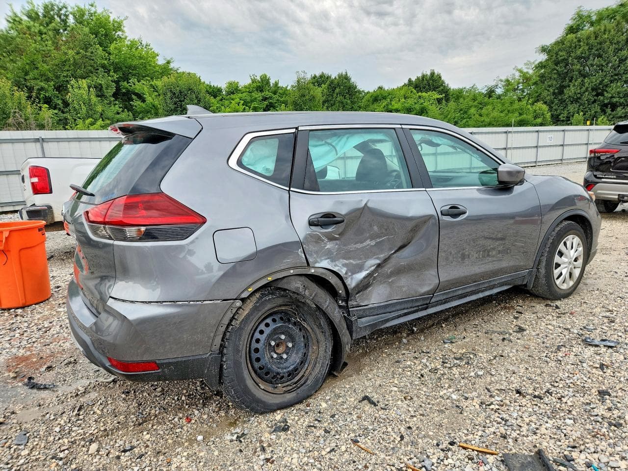 2020 Nissan Rogue S - foto 3