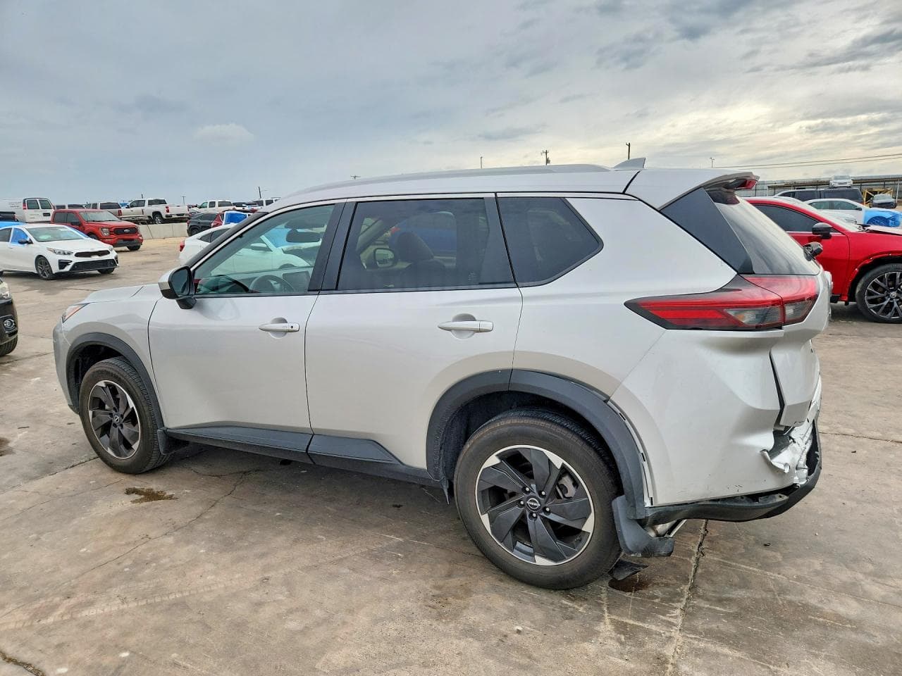 2024 Nissan Rogue Sv - foto 2