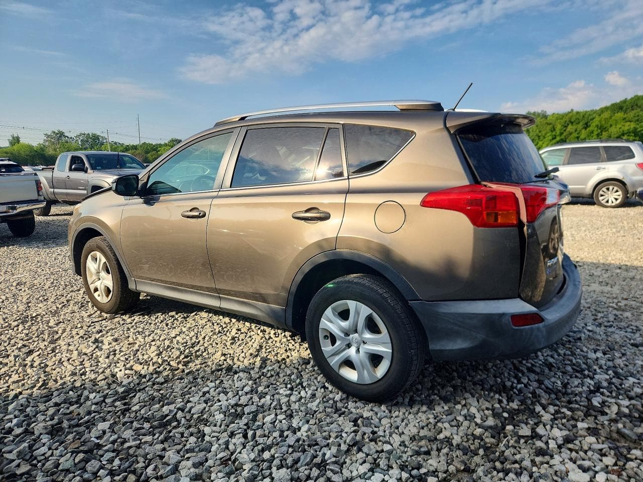 2015 Toyota Rav4 Le - foto 2