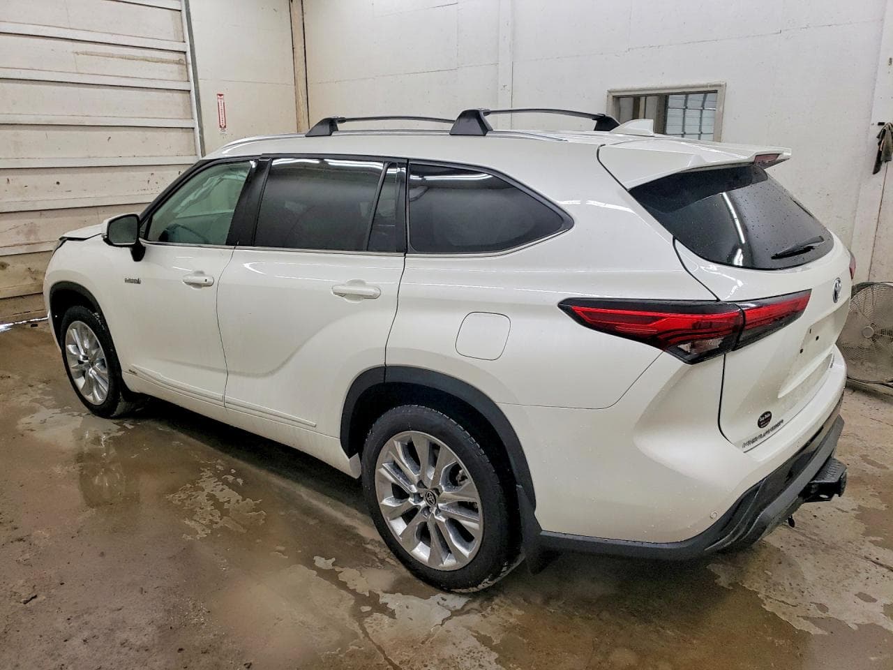 2021 Toyota Highlander Hybrid Limited - foto 2