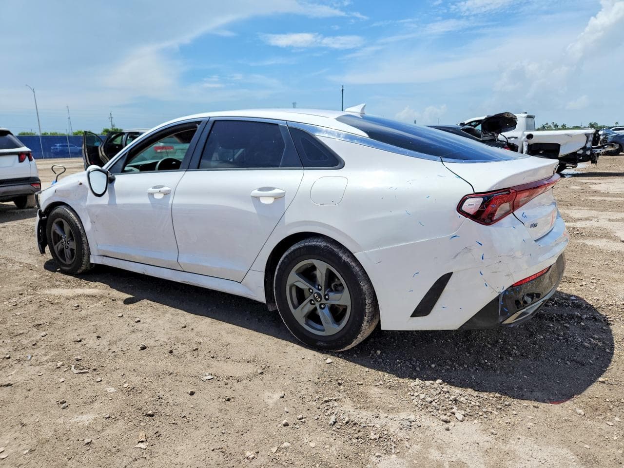 2021 Kia K5 - foto 2