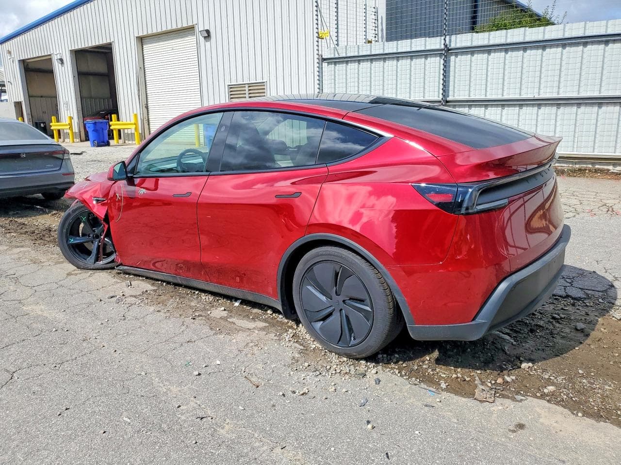 2026 Tesla Model Y - foto 2