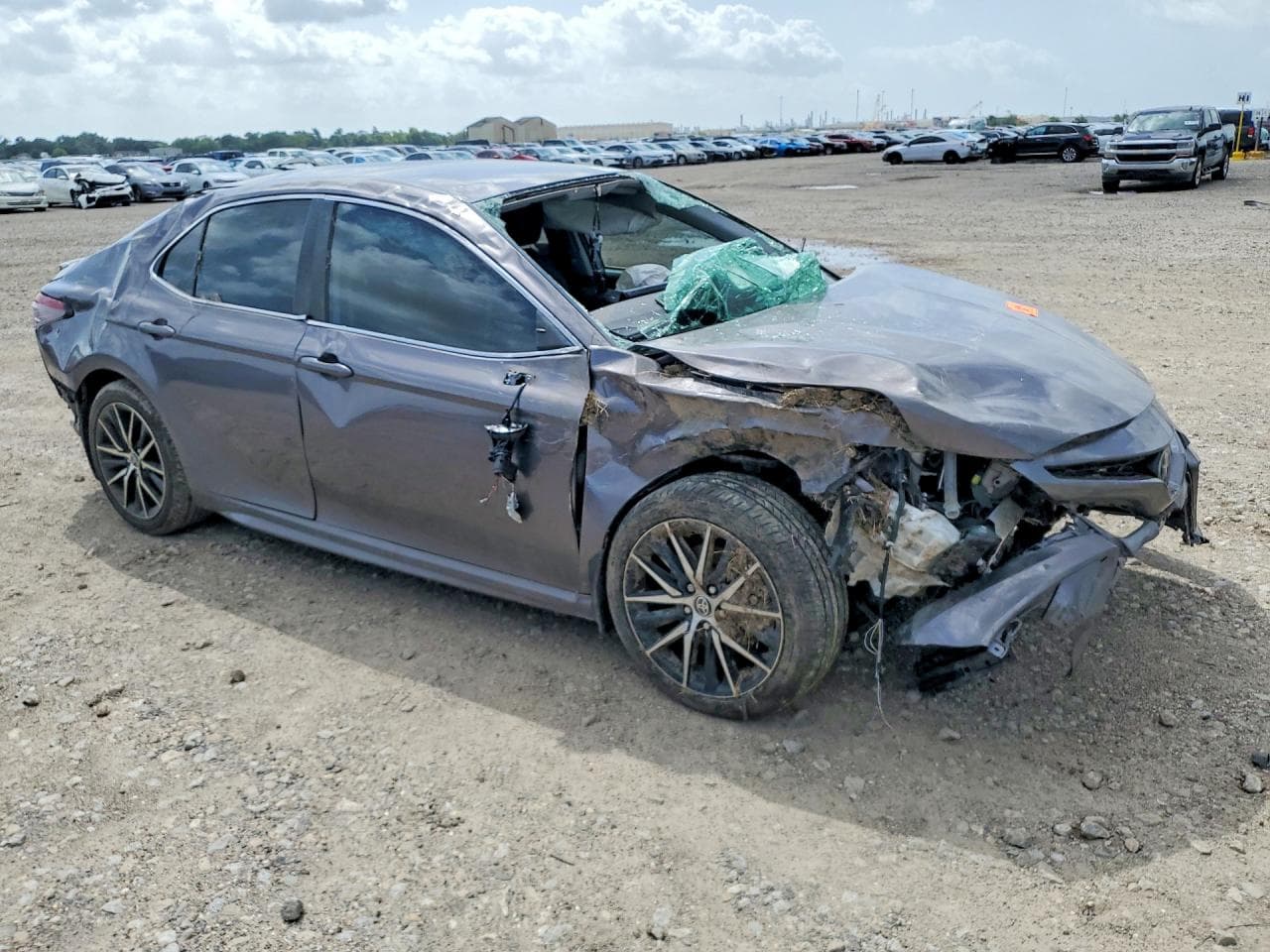 2022 Toyota Camry Se - foto 4