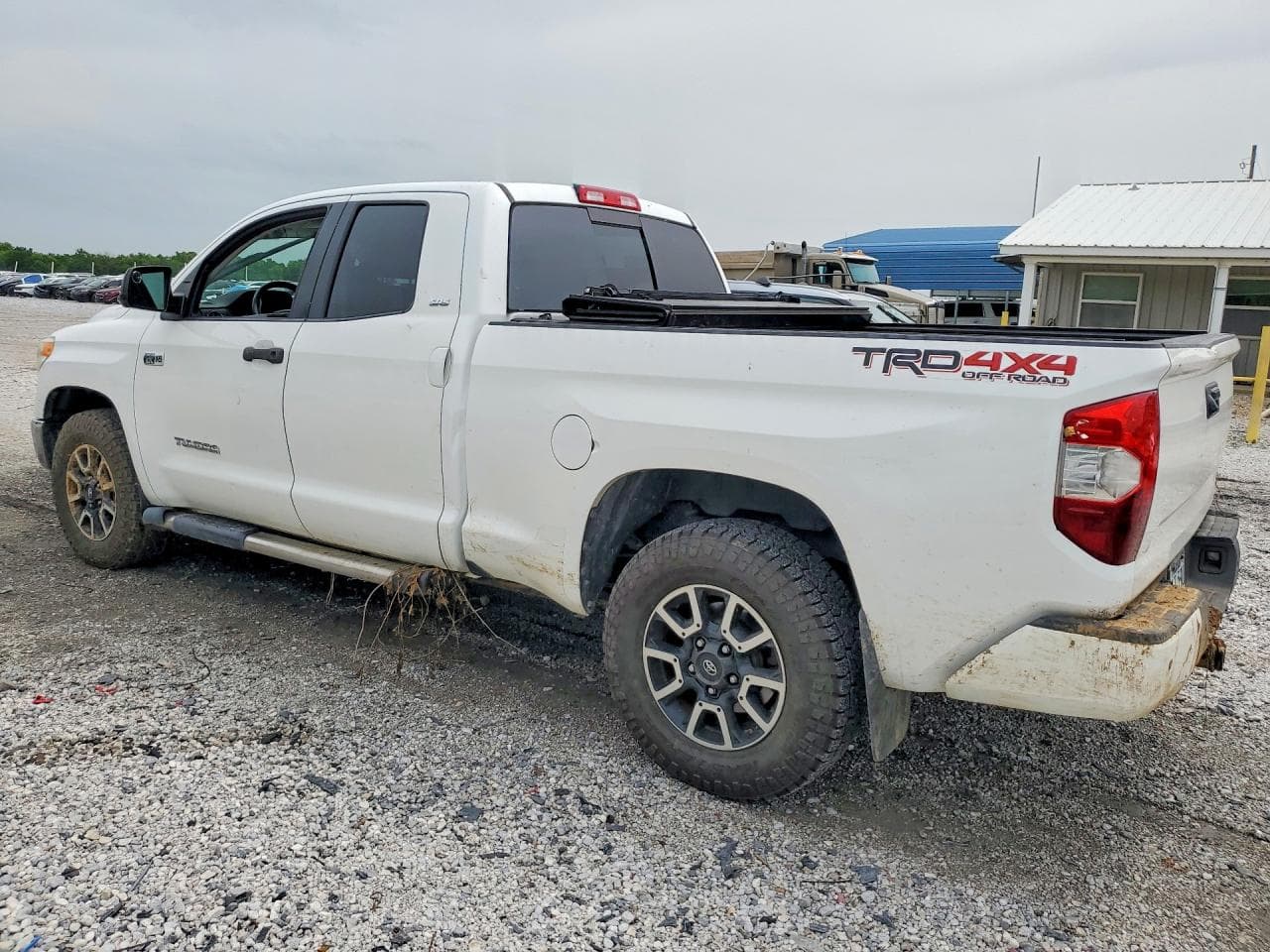 2017 Toyota Tundra Sr5 - foto 2