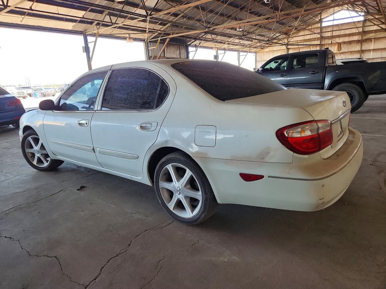 2000 Infiniti I30 Base - foto 2