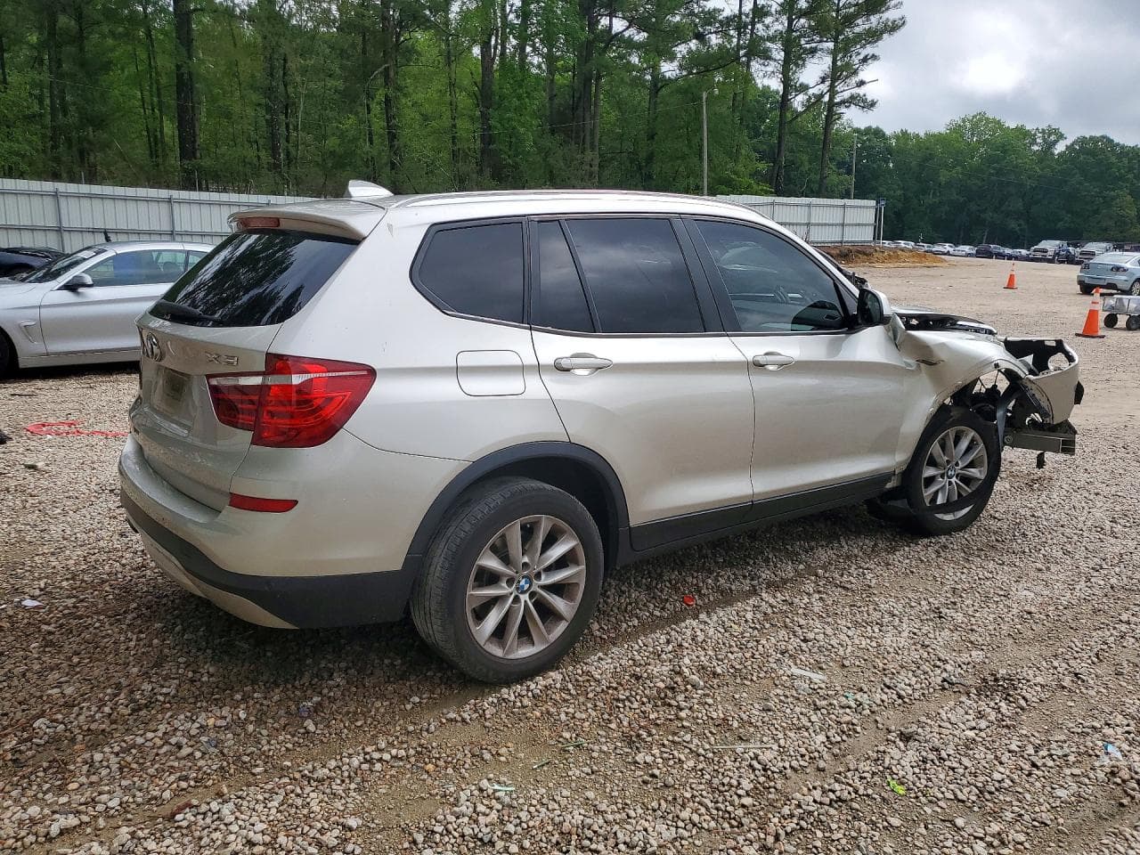2016 BMW X3 xDrive28I - foto 3