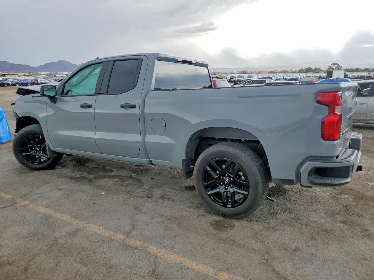 2025 Chevrolet Silverado C1500 Custom - foto 2