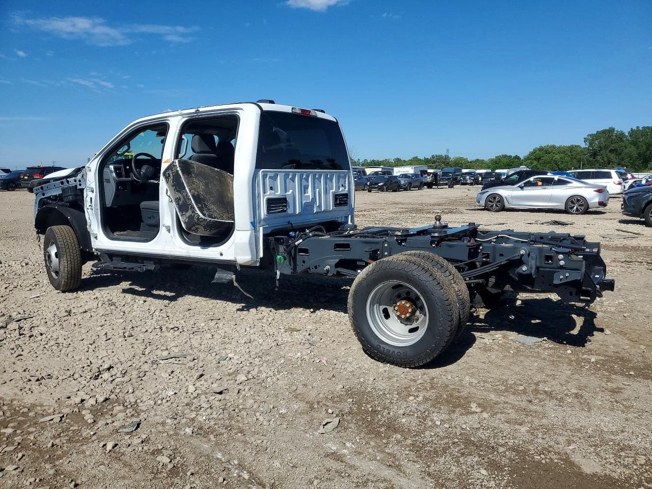 2025 Ford F350 Super Duty - foto 2