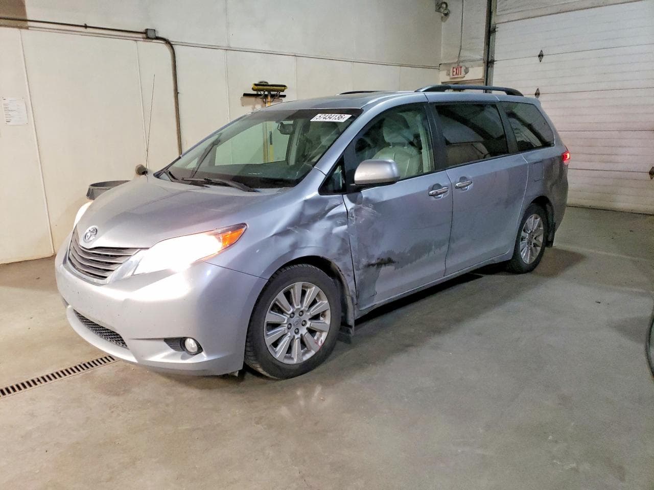 2014 Toyota Sienna Xle 7-Passenger
