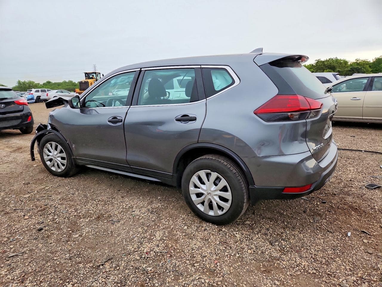 2020 Nissan Rogue S - foto 2