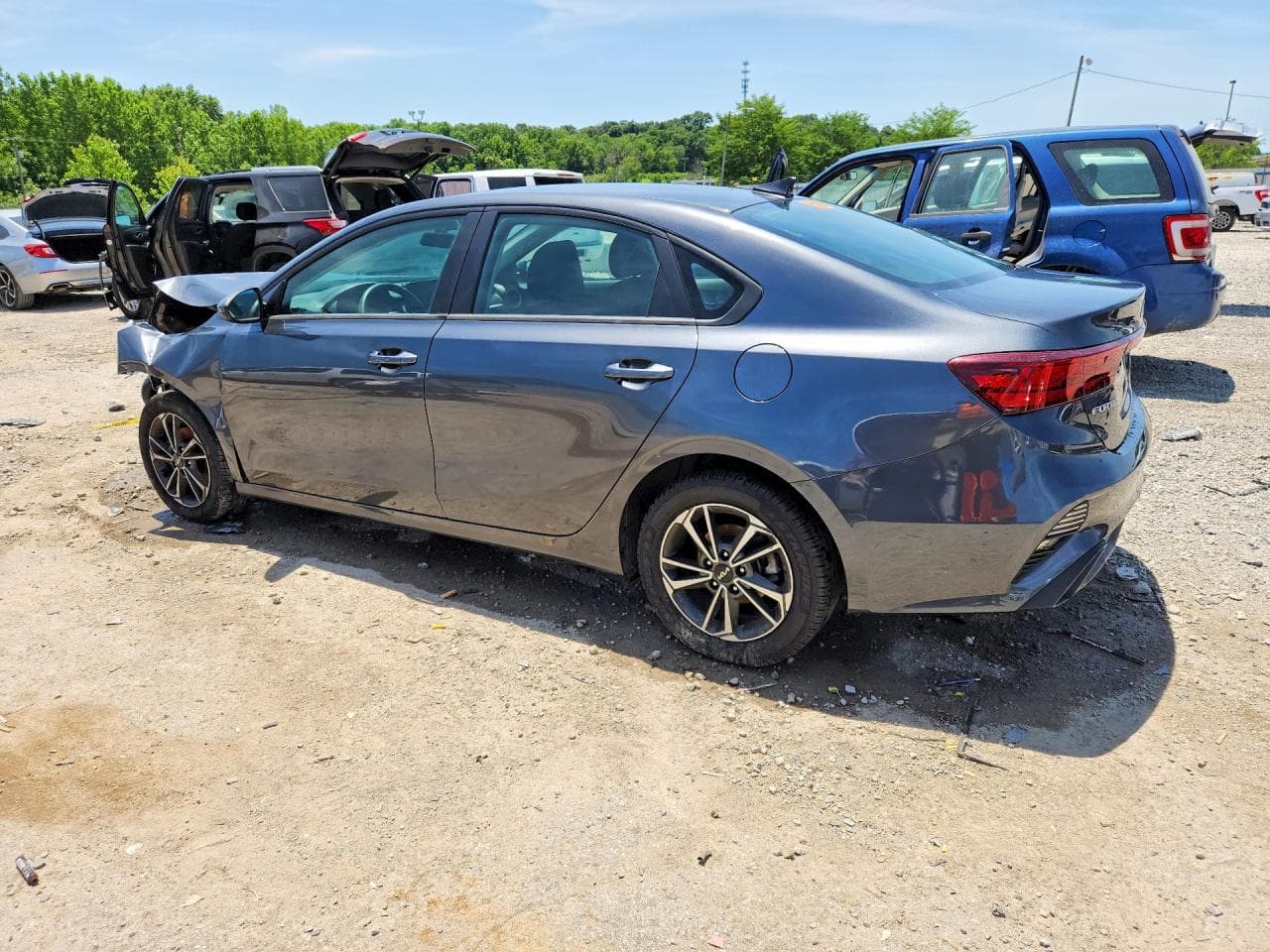 2024 Kia Forte Lxs - foto 2