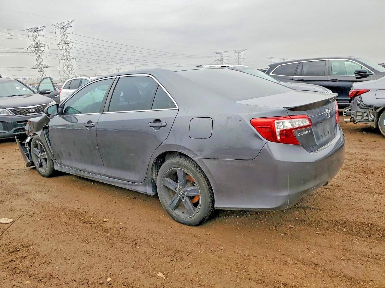 2012 Toyota Camry Se - foto 2