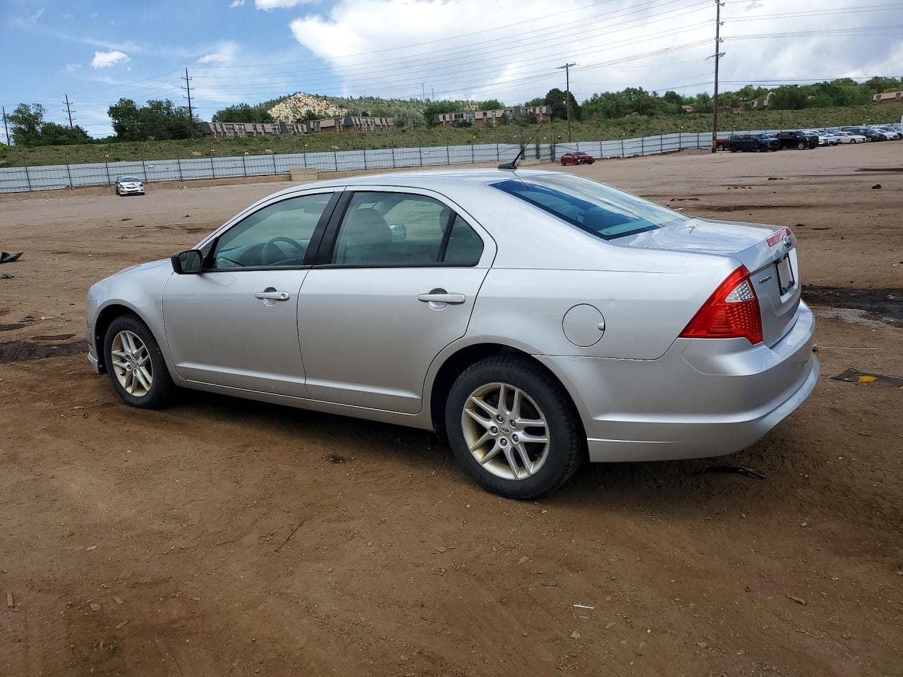2011 Ford Fusion S - foto 2