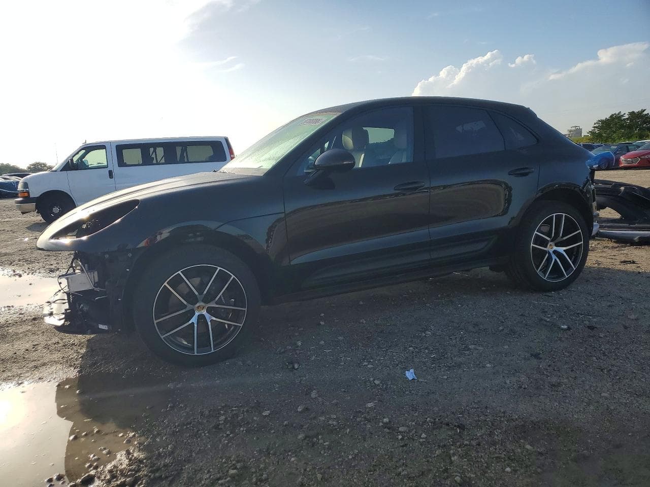 2026 Porsche Macan Base
