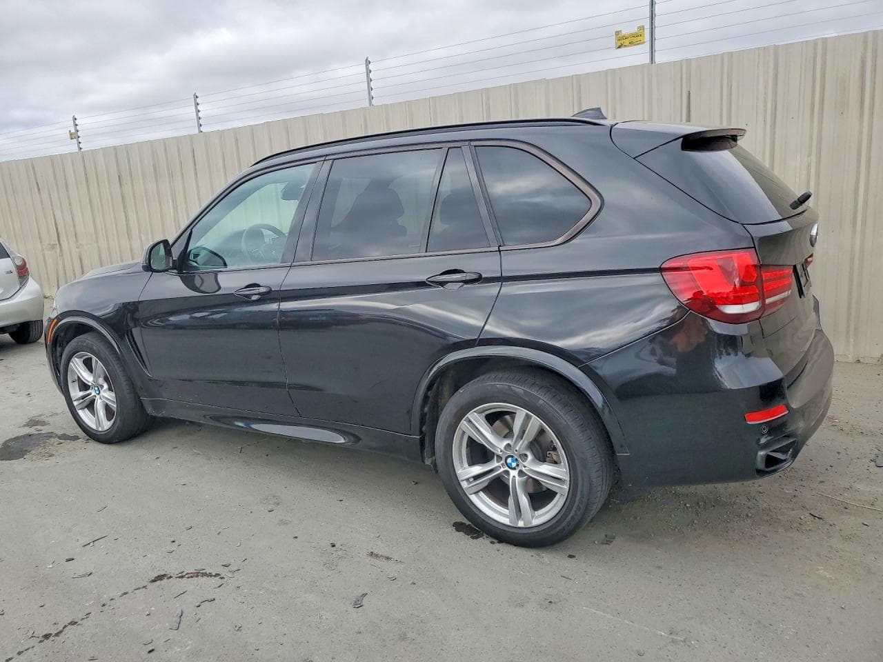 2016 BMW X5 xDrive50I - foto 2
