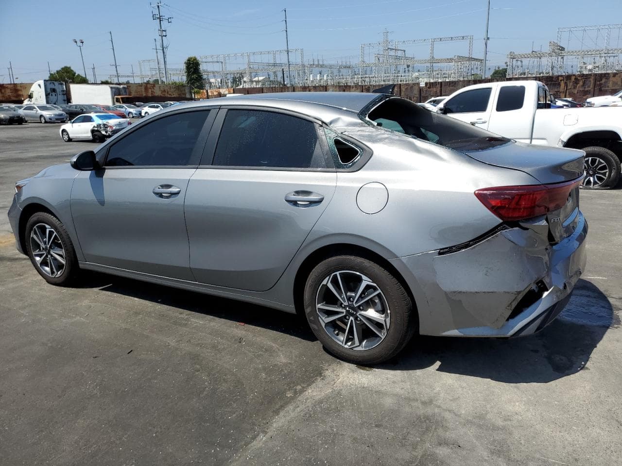 2022 Kia Forte Fe - foto 2