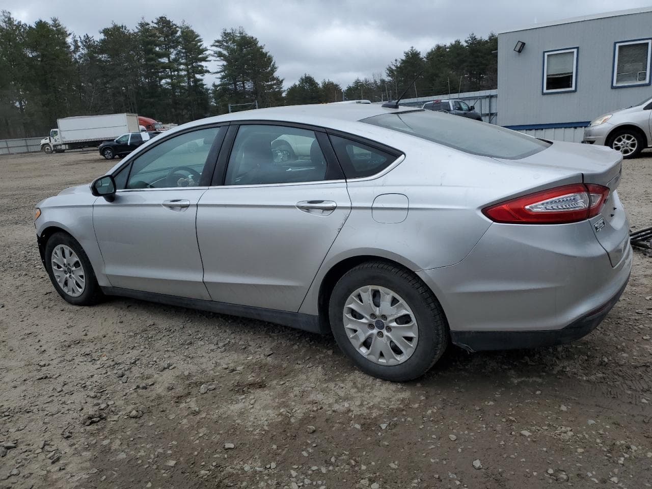 2014 Ford Fusion S - foto 2