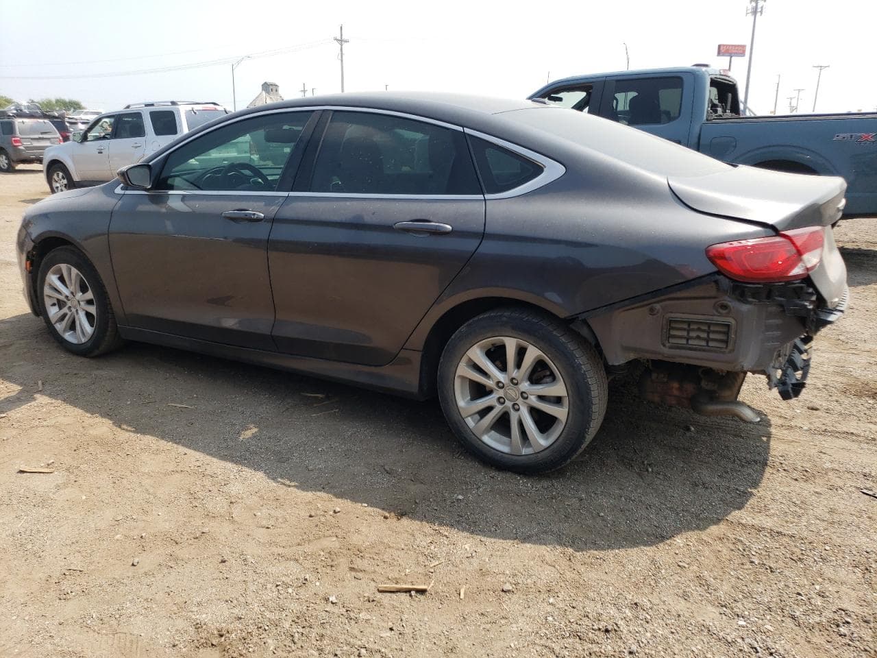 2015 Chrysler 200 Limited - foto 2