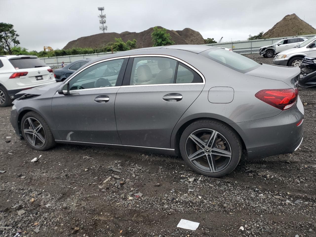 2021 Mercedes-Benz A 220 4Matic - foto 2