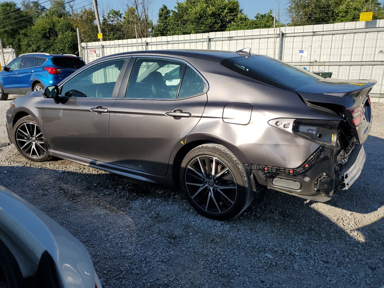 2023 Toyota Camry - foto 2
