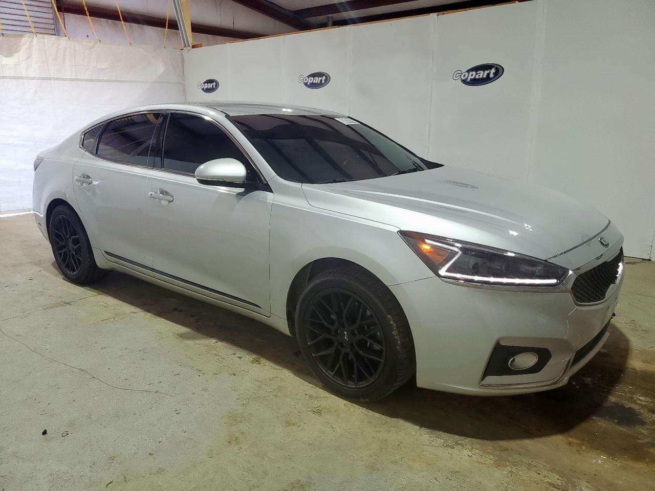 2017 Kia Cadenza Premium - foto 4