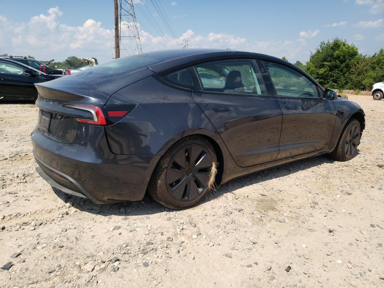 2025 Tesla Model 3 - foto 3