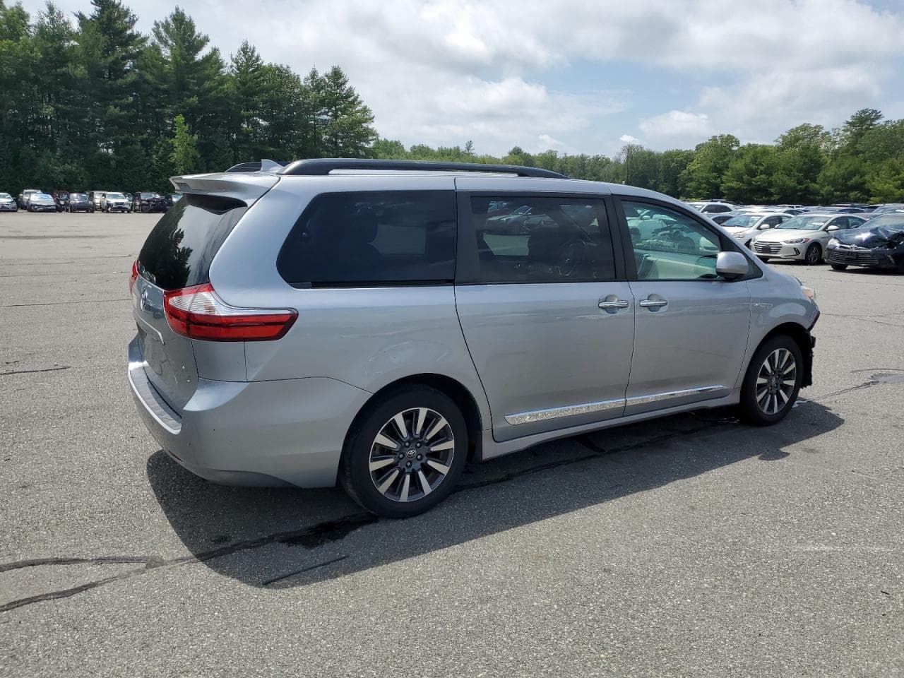 2018 Toyota Sienna Xle - foto 3