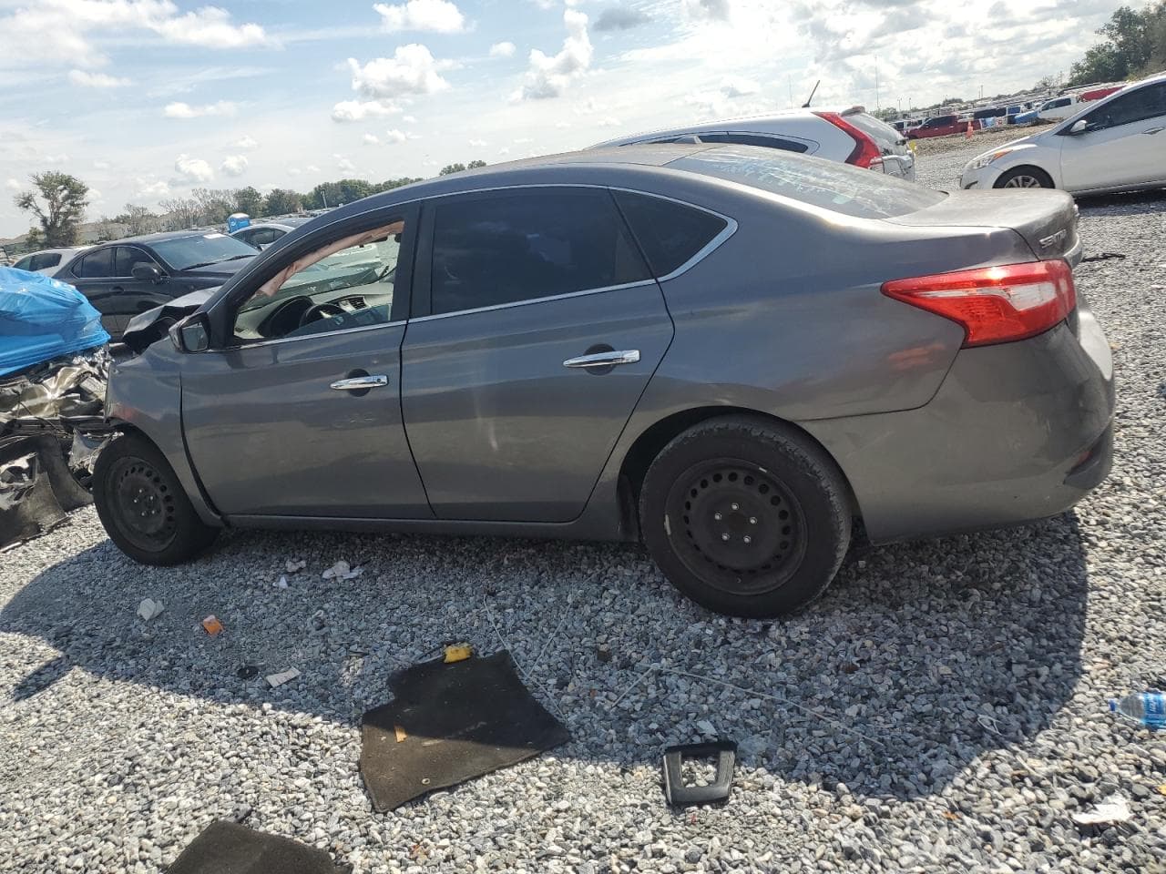 2016 Nissan Sentra S - foto 2