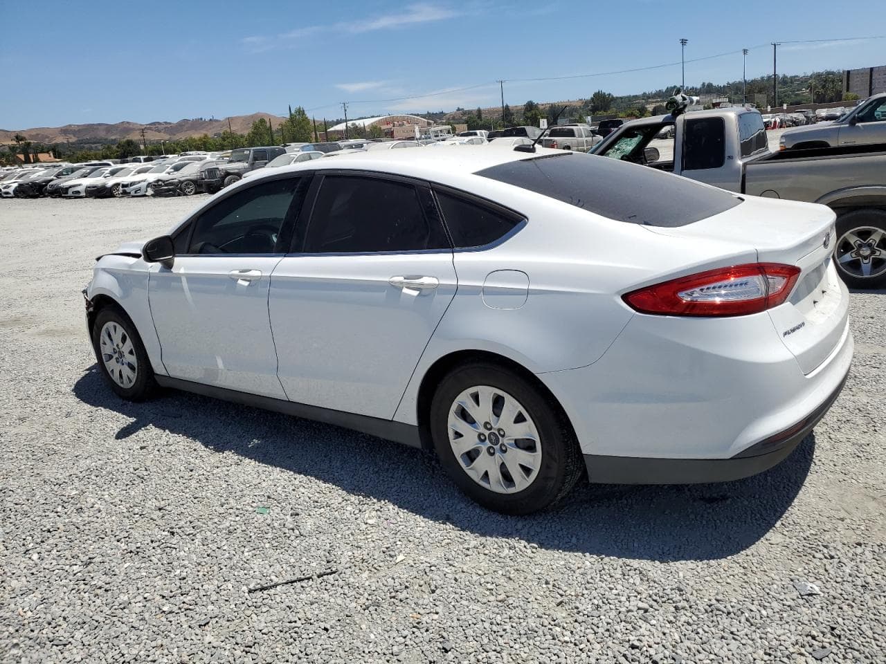 2014 Ford Fusion S - foto 2