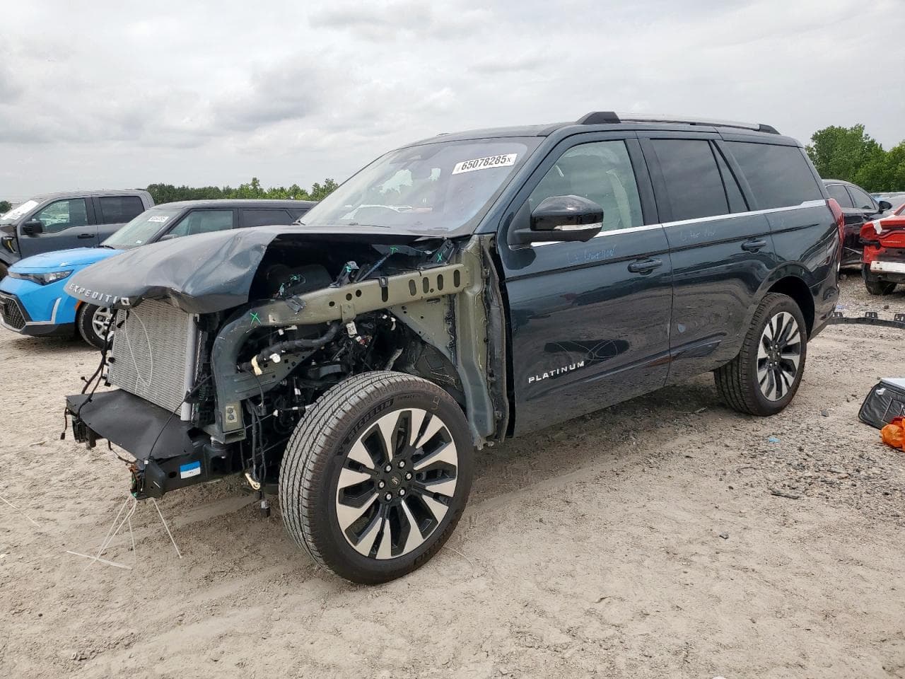 2025 Ford Expedition Platinum