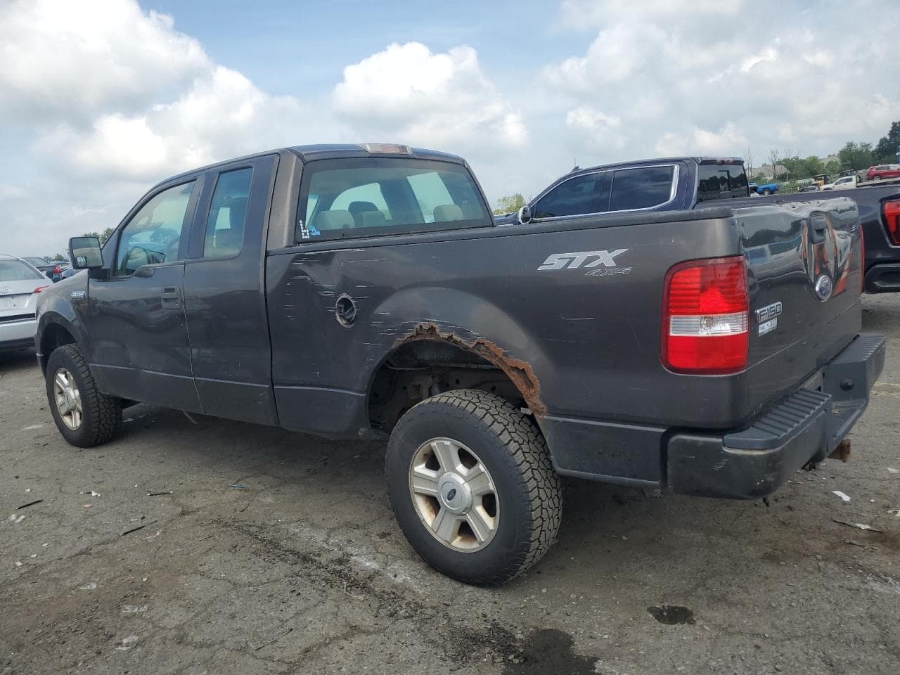 2005 Ford F150 - foto 2