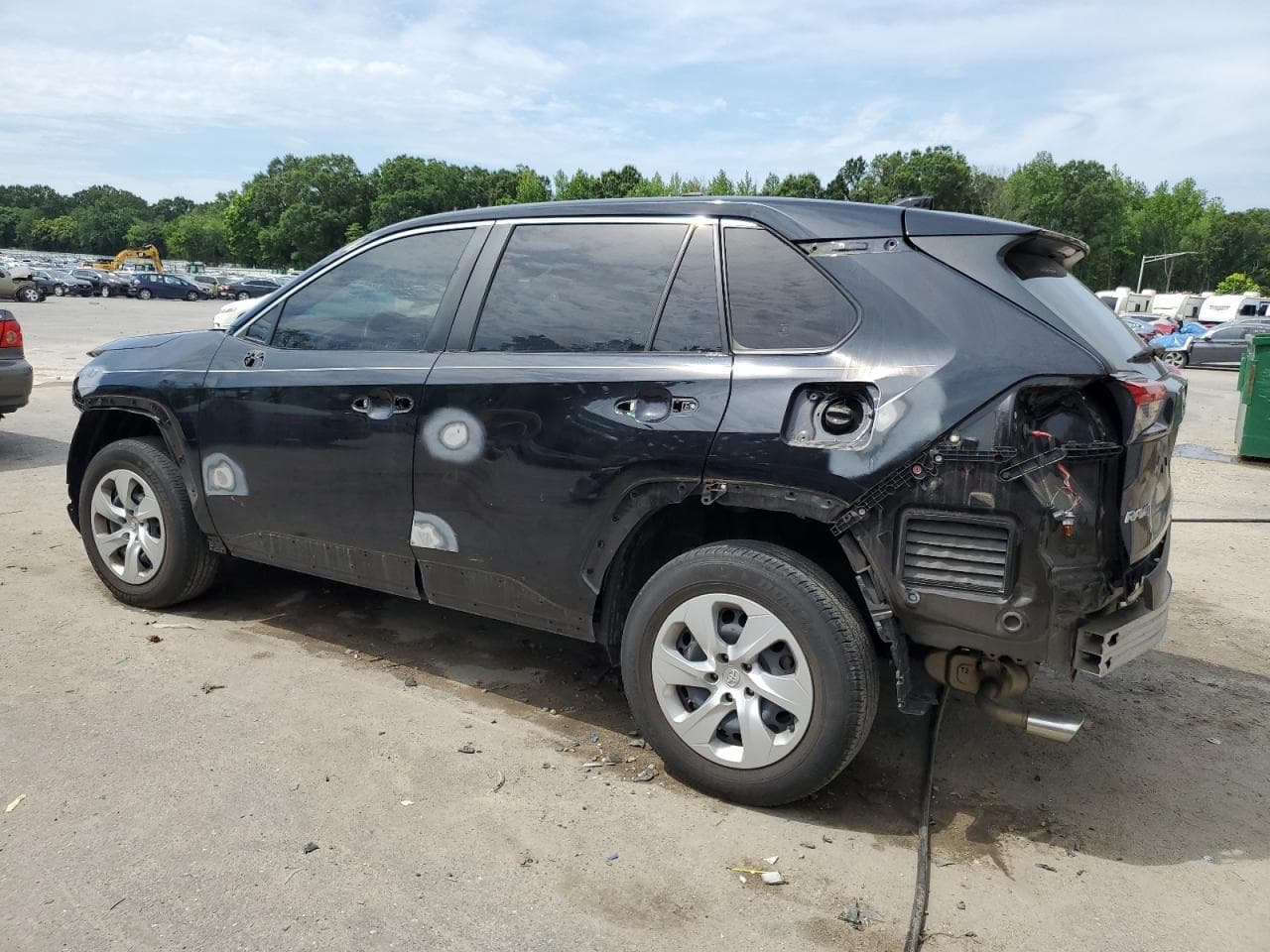 2019 Toyota Rav4 Le - foto 2