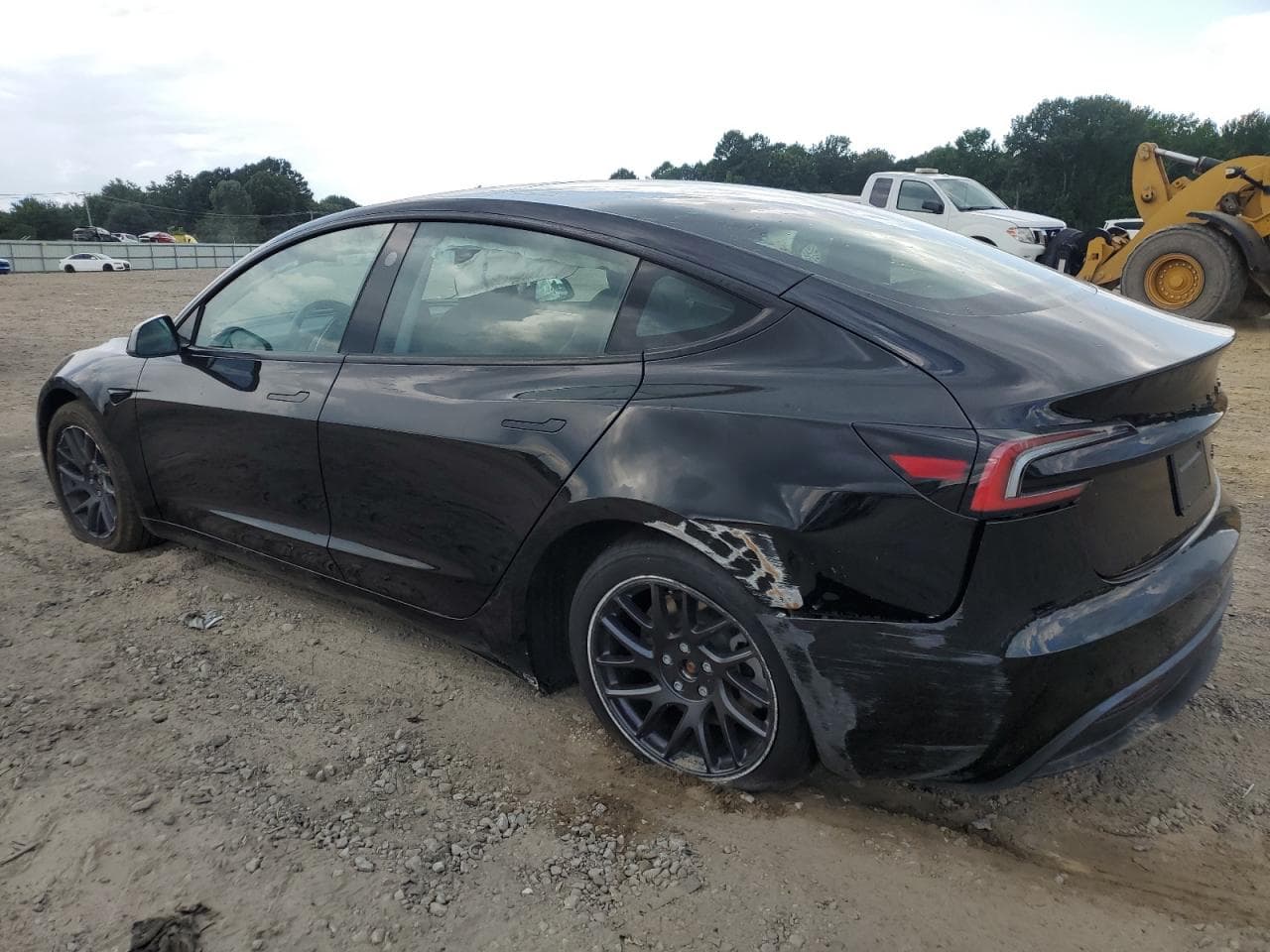 2024 Tesla Model 3 - foto 2