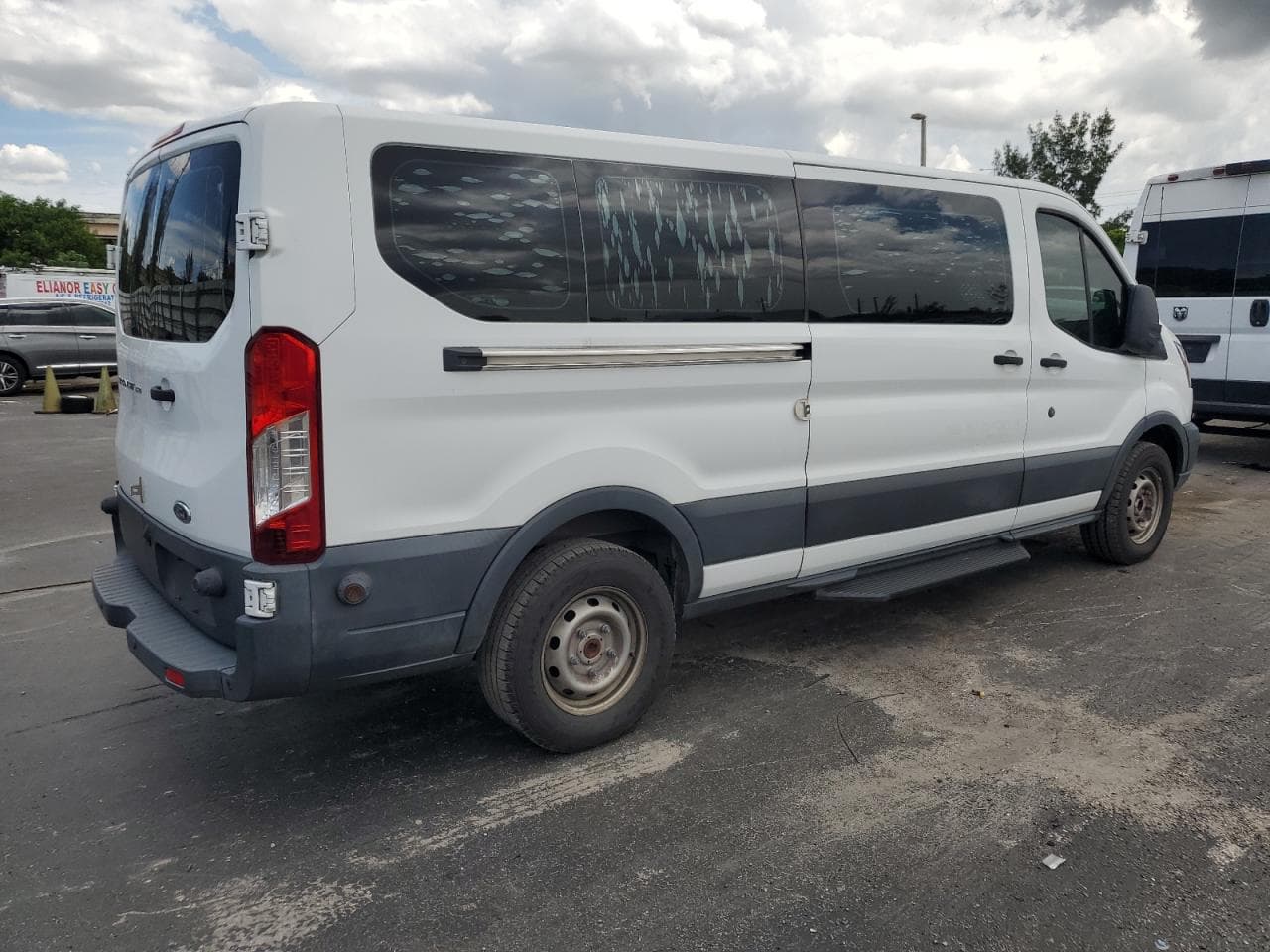 2017 Ford Transit T-350 - foto 3