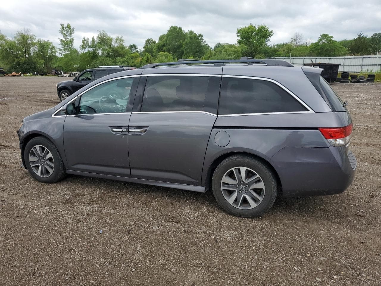 2016 Honda Odyssey Touring - foto 2