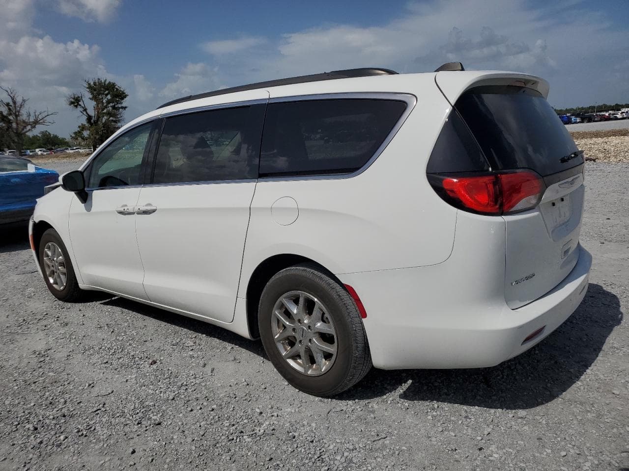 2021 Chrysler Voyager Lxi - foto 2