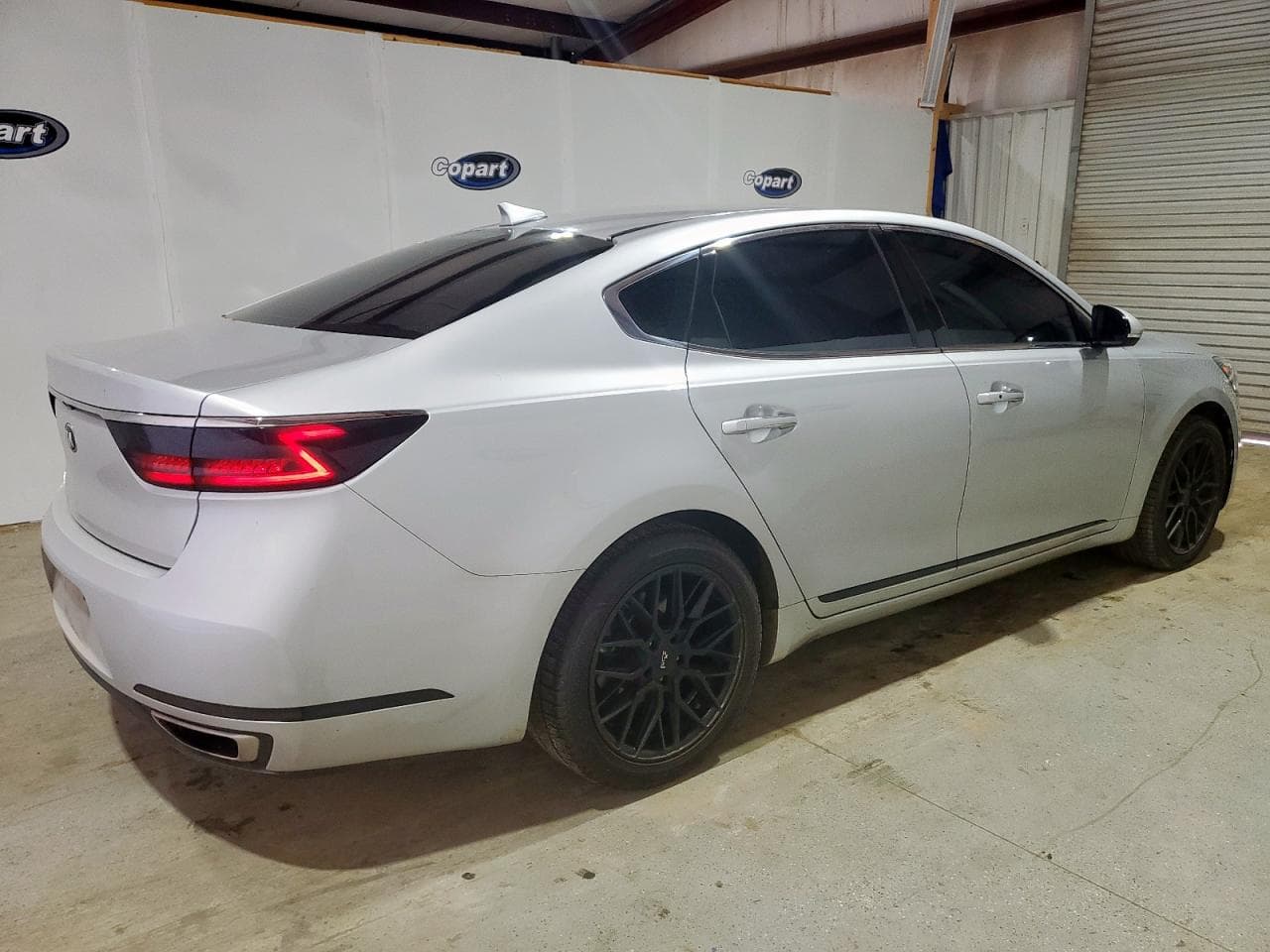 2017 Kia Cadenza Premium - foto 3