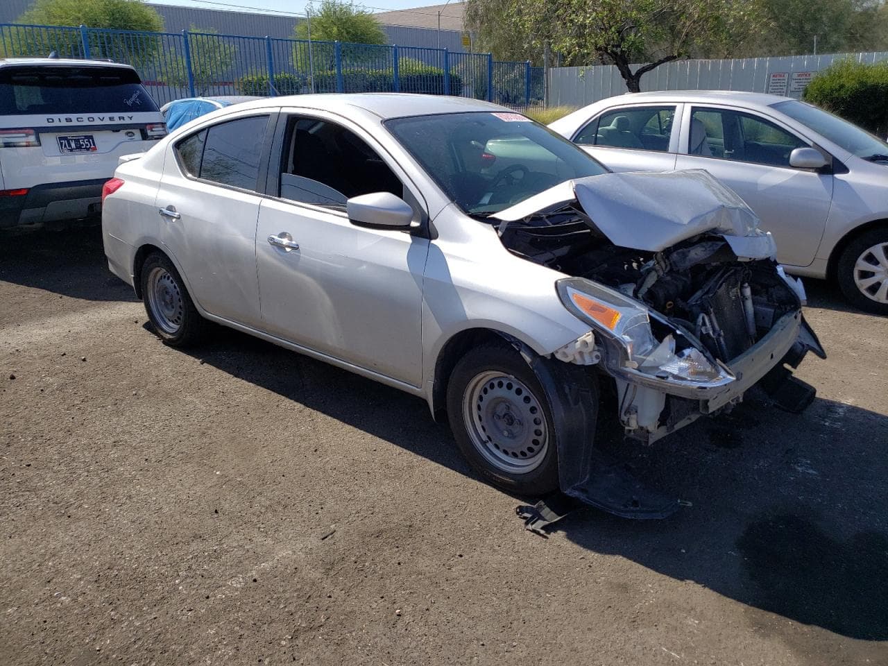 2015 Nissan Versa S - foto 4