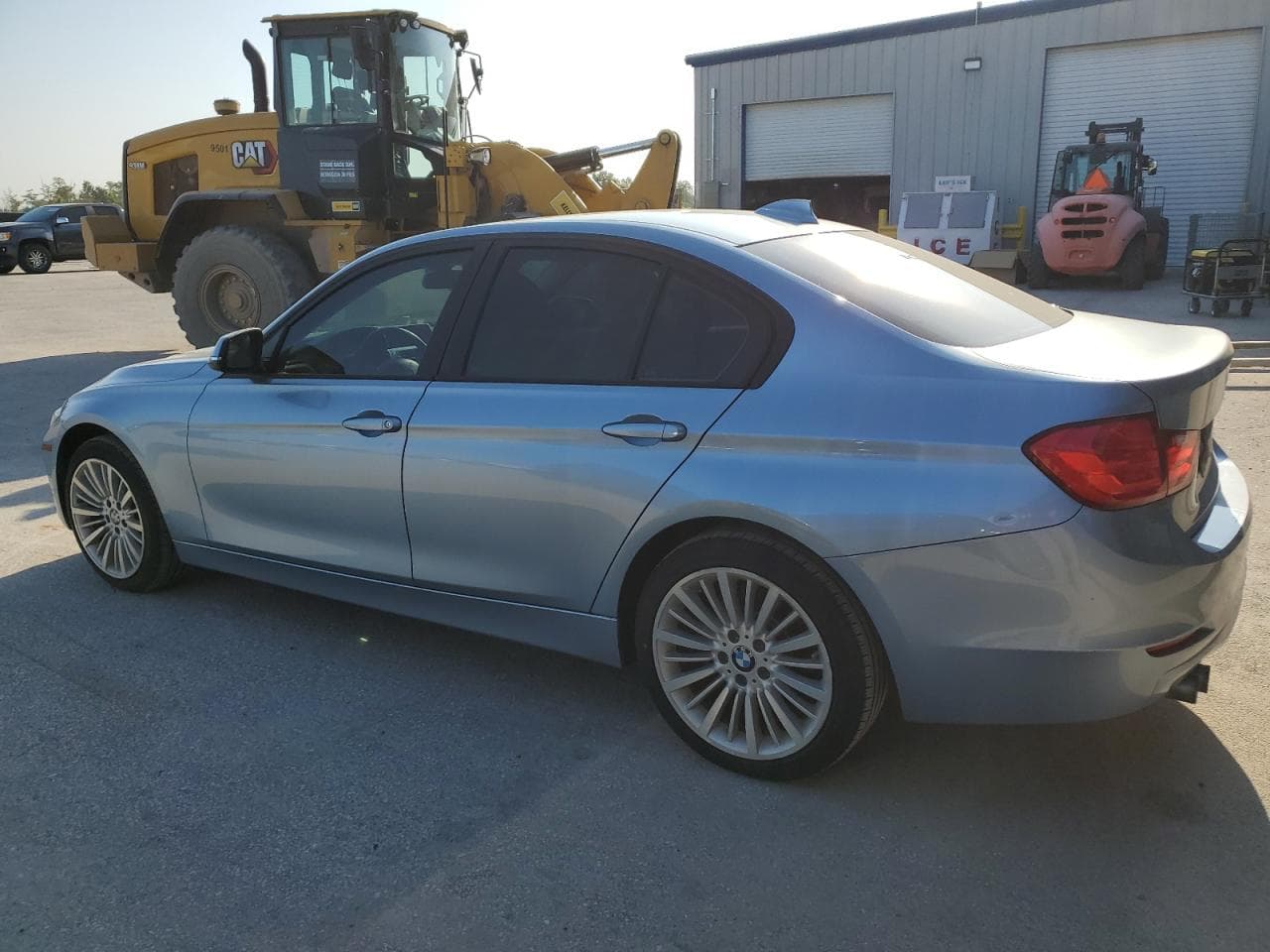 2012 BMW 328 I - foto 2