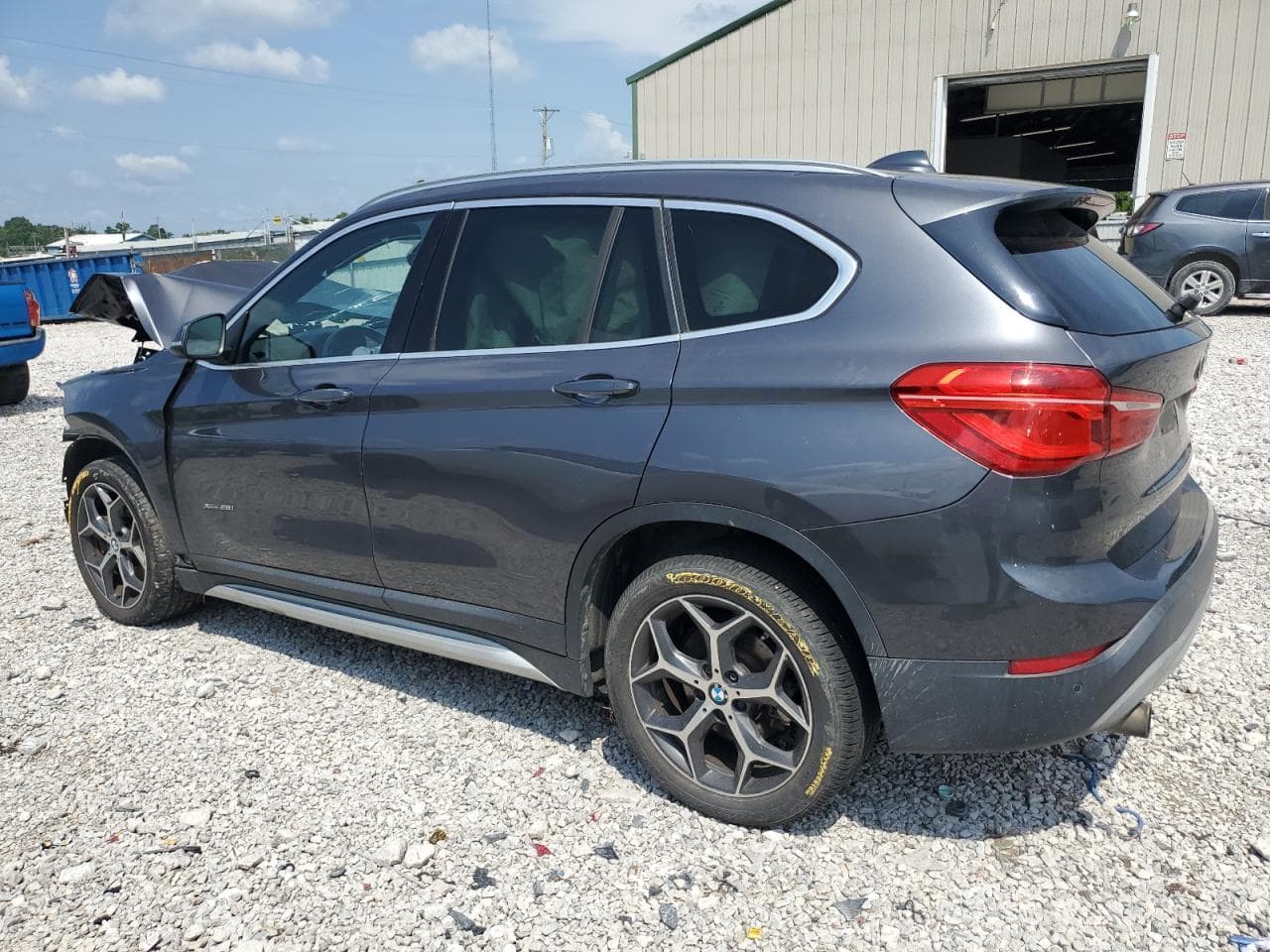 2017 BMW X1 xDrive28I - foto 2