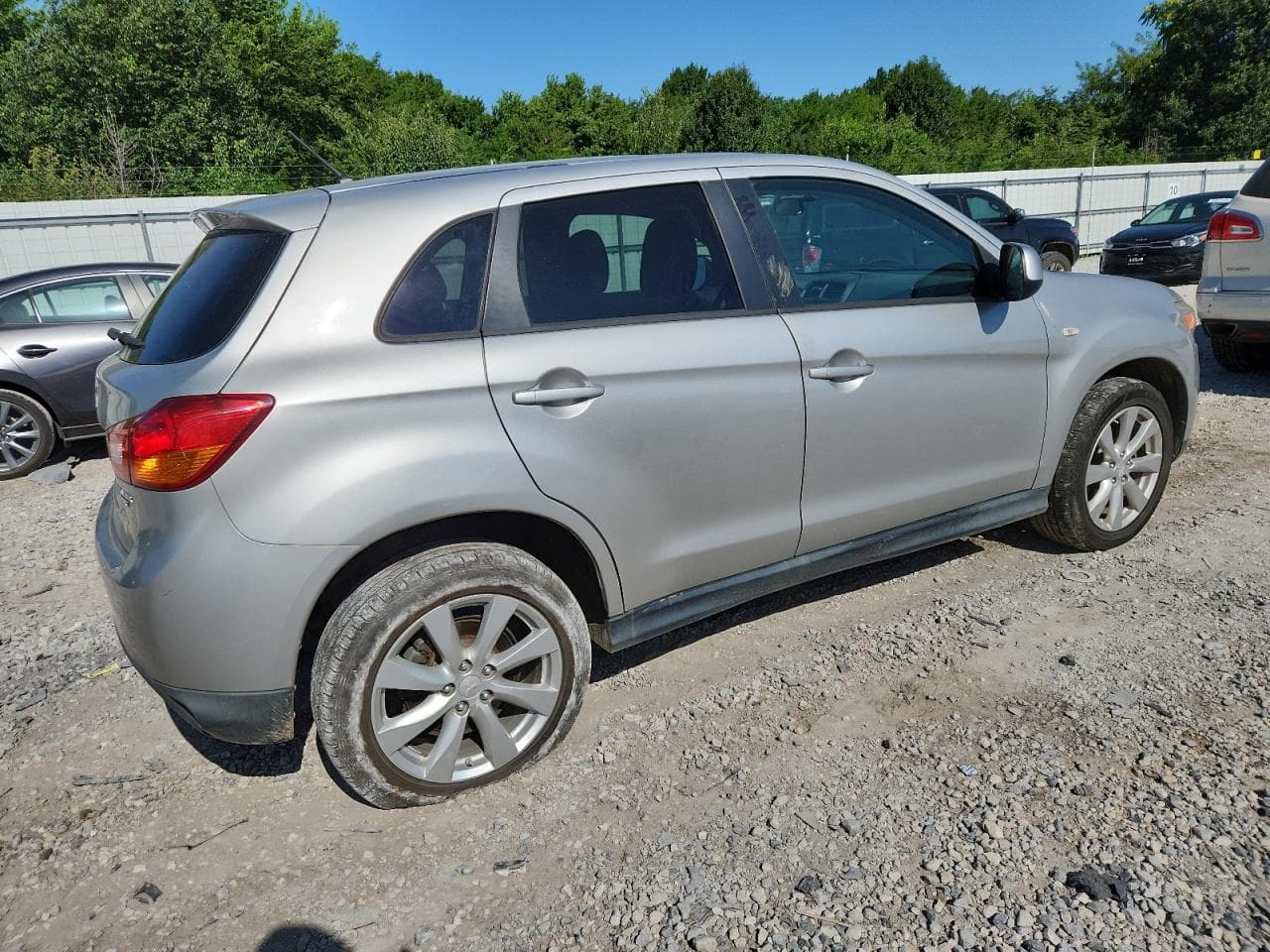 2015 Mitsubishi Outlander Sport Es - foto 3