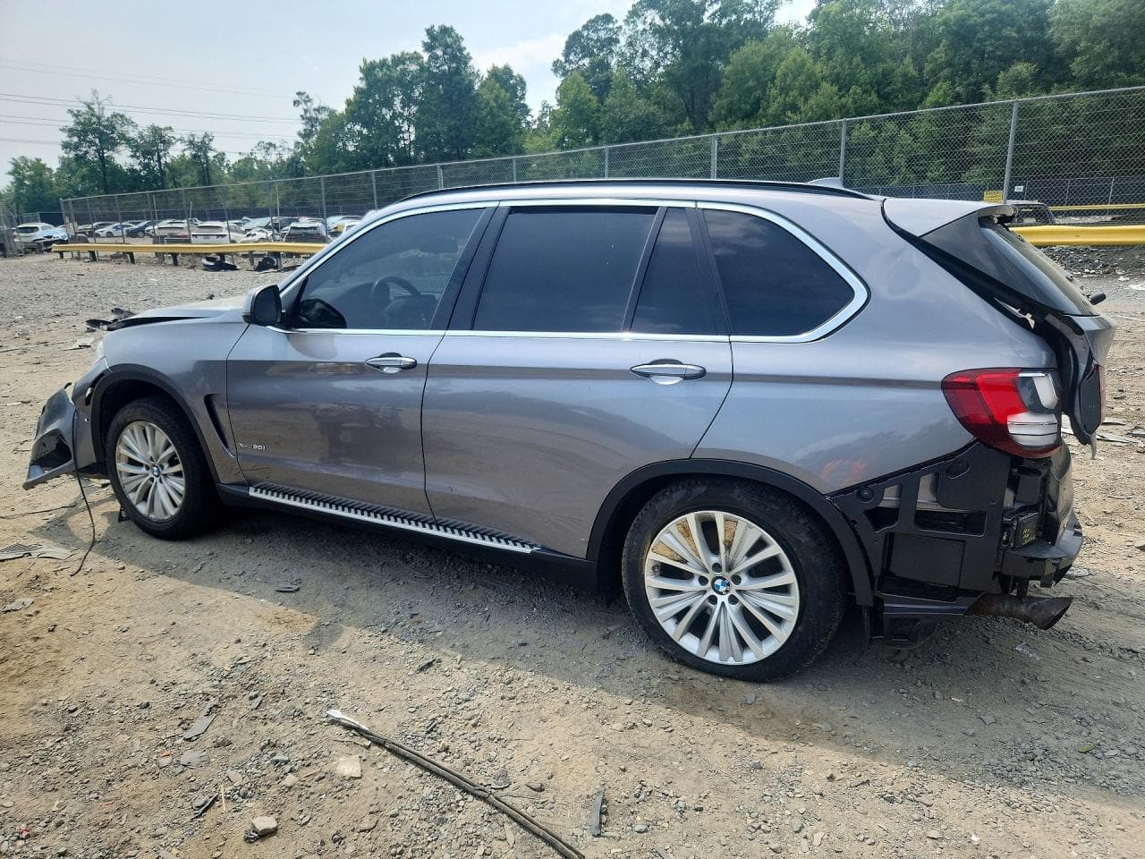 2015 BMW X5 xDrive50I - foto 2