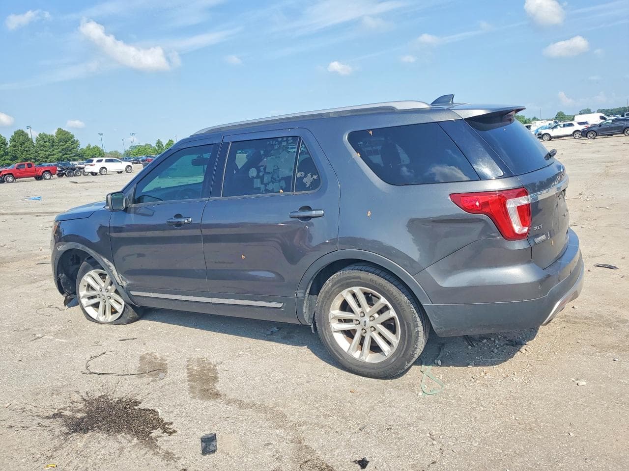 2017 Ford Explorer Xlt - foto 2
